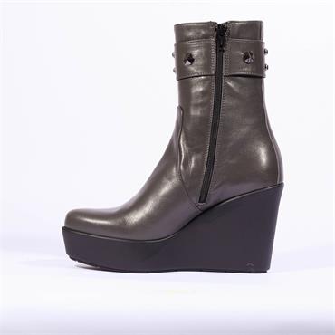 marco moreo wedge boots