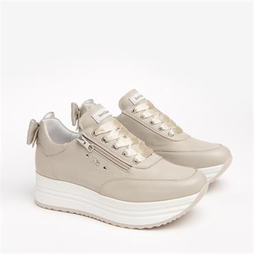 platform sneakers with bow