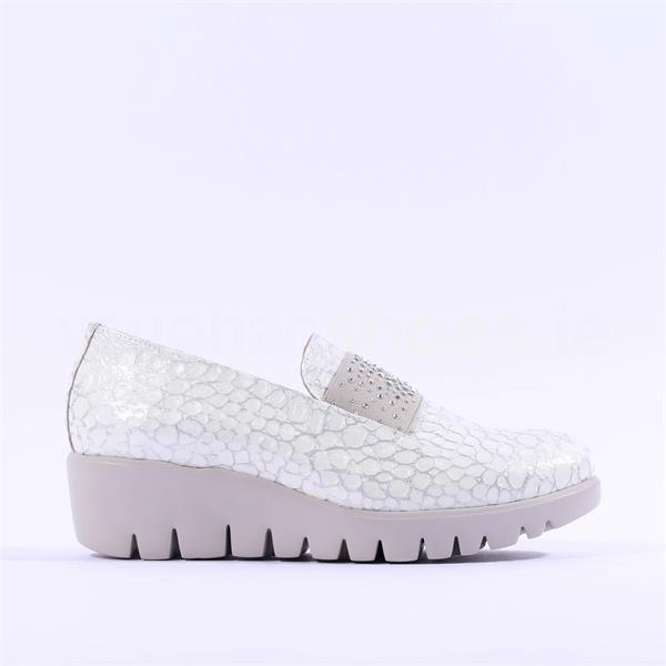 Wonders Sparkle Stud Band Wedge Shoe 