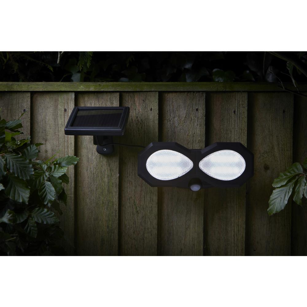 PIR SECURITY LIGHT 200L Clonmel Garden Centre Ireland