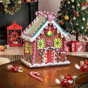 THREE KINGS GINGERBREAD CANDY CHALET