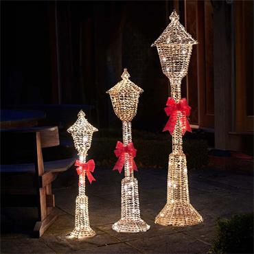 THREE KINGS GLITTERTWIST GOLD LAMP POST 90CM