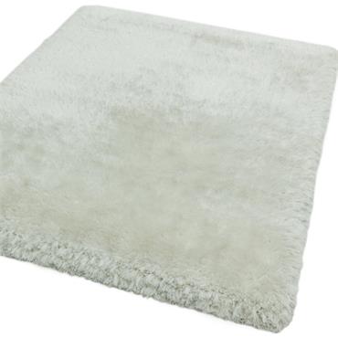 Plush White 150x150cm