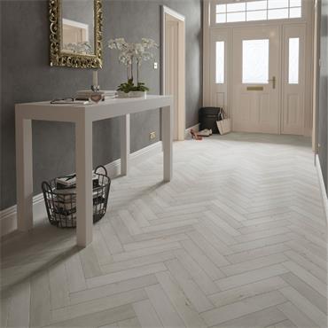 Icelandic Oak Herringbone Laminate Flooring 12mm (Per Pack)