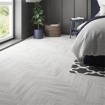 Kittila Oak Herringbone Laminate Flooring 12mm (Per Pack)