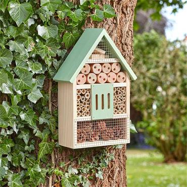 Smart Bug & Bee Habitat