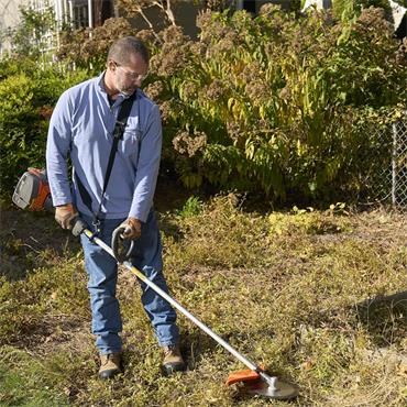 Husqvarna 122rj Strimmer With Blade
