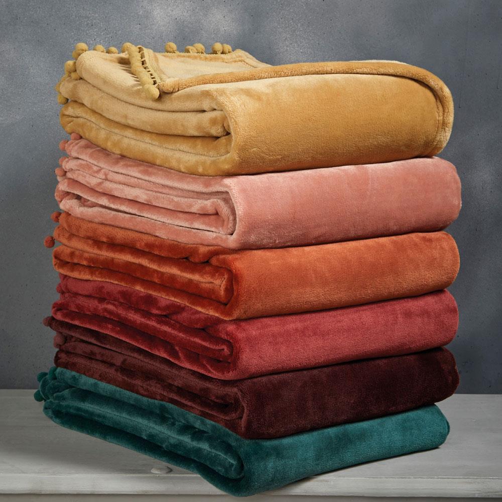 Walton & Co Cashmere Touch Fleece Throw Blackberry Stakelums Home