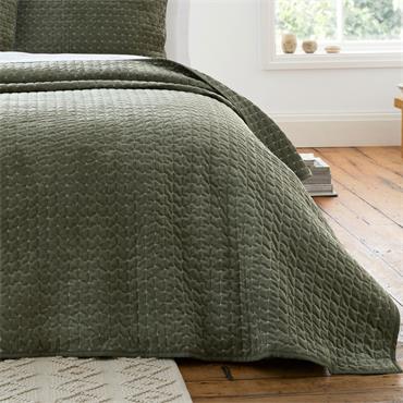 Attica Velvet Bedspread Green 240x260cm