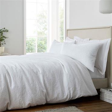 Fleur Matelasse White Quilt Set