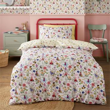 Garden Friends White Quilt Set