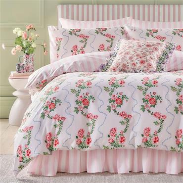 Flutter Floral Pink Quilt Set