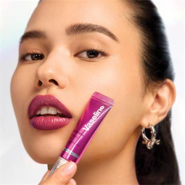 Vaseline Gluta-Hya Gloss Royal Plum