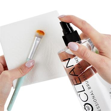 Isoclean Makeup Brush Cleaner 110ml