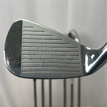 Wilson FG Tour v4 4-PW +.5 D.G Steel Stiff Irons Gents RH