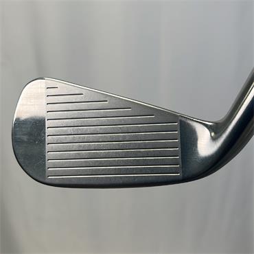 Titleist U505 #2 Hzrdus XStiff Driving Iron Gents RH