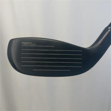 TaylorMade Stealth Plus #4 Hzrdus Red Regular Hybrid Gents RH