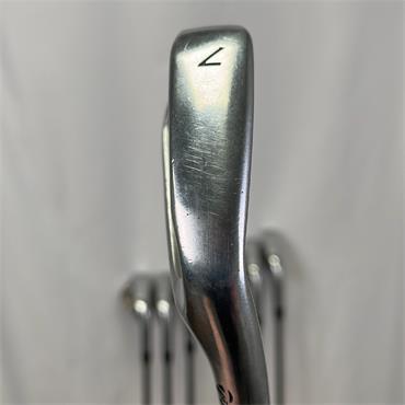 TaylorMade R7 TP 4-PW Nippon Stiff Steel Irons Gents RH