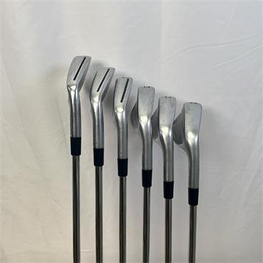TaylorMade P790 5-PW Elevate Regular Steel Irons Gents RH