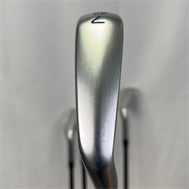 Cleveland Zipcore XL 6-PW Helium Regular Graph Irons Gent RH