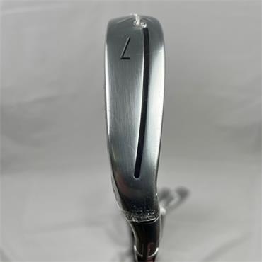 TaylorMade Qi 5-PW Ventus 60 Reg Graph Irons Gents RH