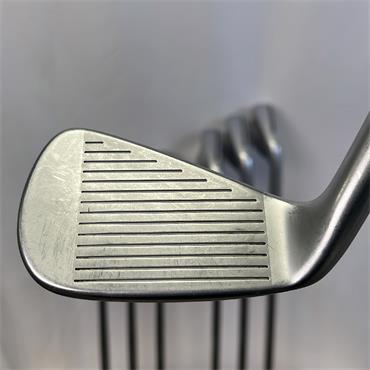 TaylorMade 23 P790 4-PW DG105 Stiff Steel Irons Gents RH