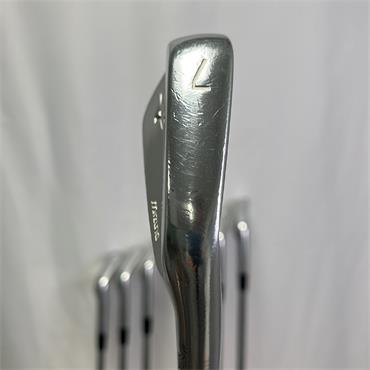 Mizuno MP-18 4-PW D.G Stiff Steel Irons Gents RH
