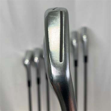 TaylorMade P770 4-PW Modus Stiff Steel Irons Gents RH