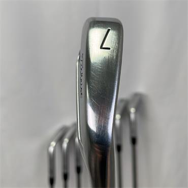 Titleist T100 3G 4-PW AMT Stiff Steel Irons Gents RH