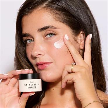 Bperfect X Annalivia Skin Bundle 