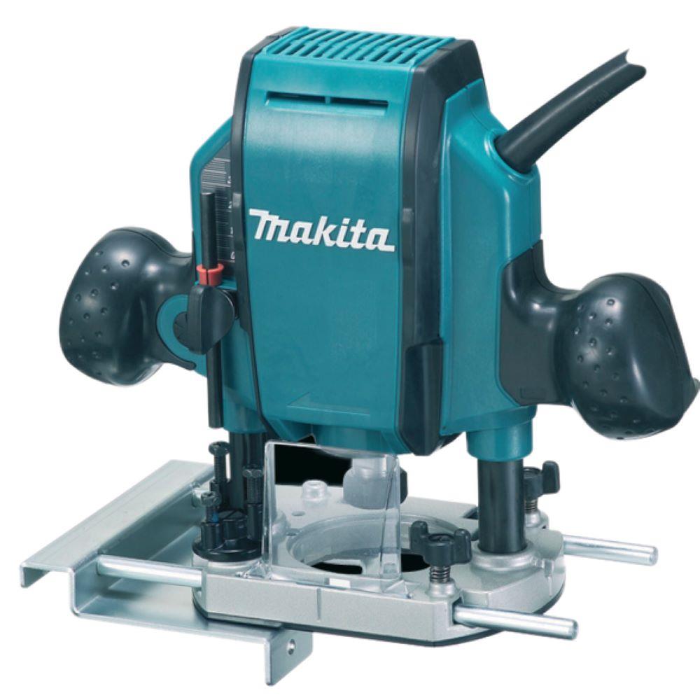 Makita RP0900X 1/4" Plunge Router, Straight Guide & Router Bits in
