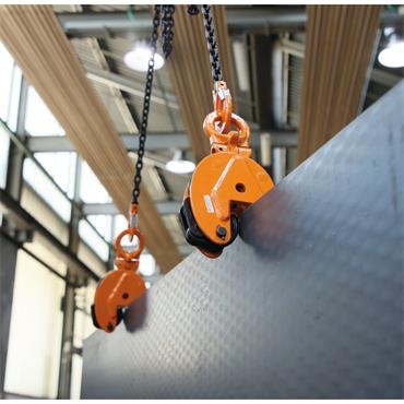 Beta 8135 075-Steel Plate Lifting Clamps and Articulated Eyes