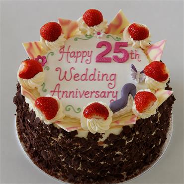 Fresh Cream Anniversary Cake