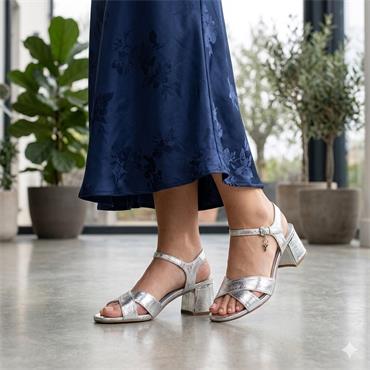 XTI 145344 SANDAL - SILVER