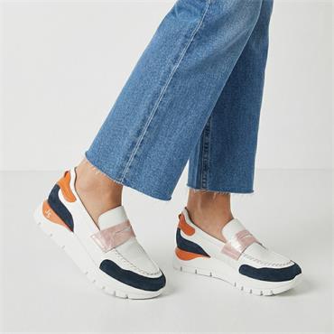 JOSE SAENZ 2290 - WHITENAVY