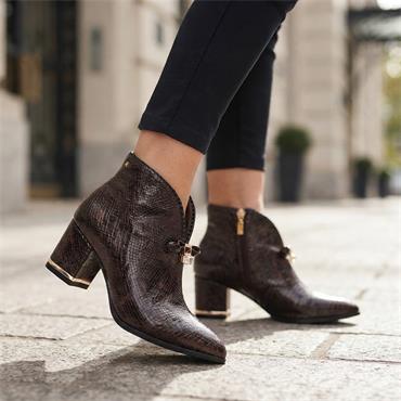 KATE APPLEBY ALNESS BOOT - BLACK BROWN