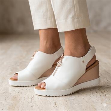 KATE APPLEBY BURGATE SANDAL - ICE WHITE