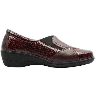 SOFTMODE EMILY SLIP ON SHOE - BURGUNDY