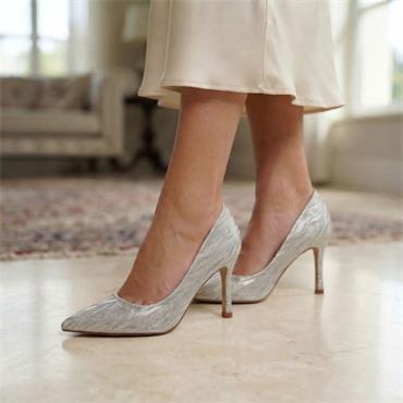 LUNAR FLH133JADA SHOE - SILVER