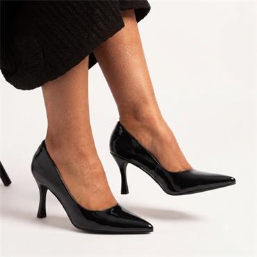 LUNAR FLH147MEGAN SHOE - Black