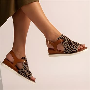 LUNAR JLS003STEFFI SANDAL - LEOPARD