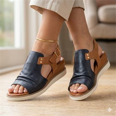 LUNAR JLS003STEFFI SANDAL - NAVY