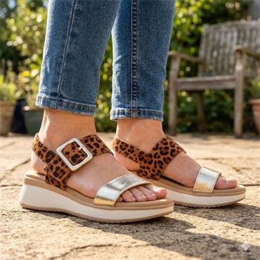 LUNAR JLY250DION SANDAL - LEOPARD