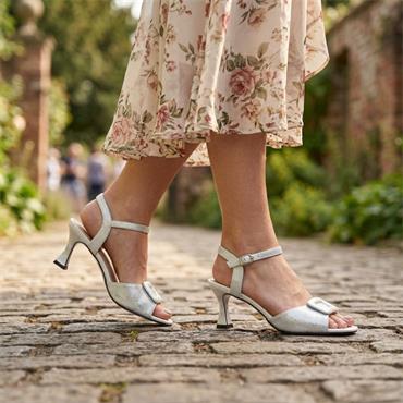 KATE APPLEBY THORESBY SANDAL - SILVER