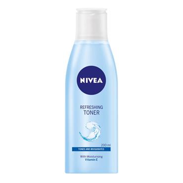 NIVEA DAILY ESSENTIALS REFRESHING 2 IN 1 CLEANSER N TONER 200ML